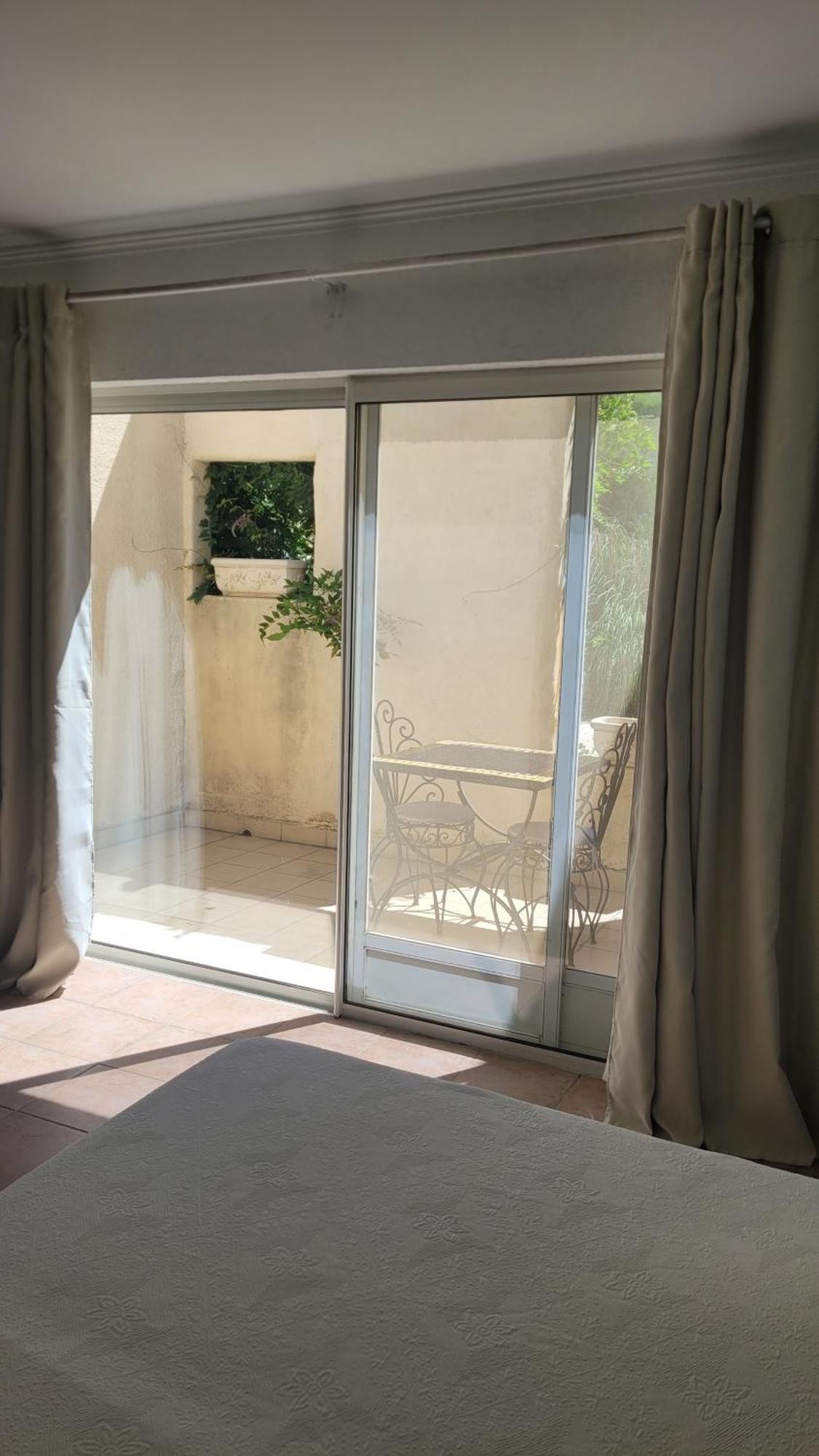 Mas Du Grand Peloux Hotel Port-Saint-Louis-du-Rhône Værelse billede