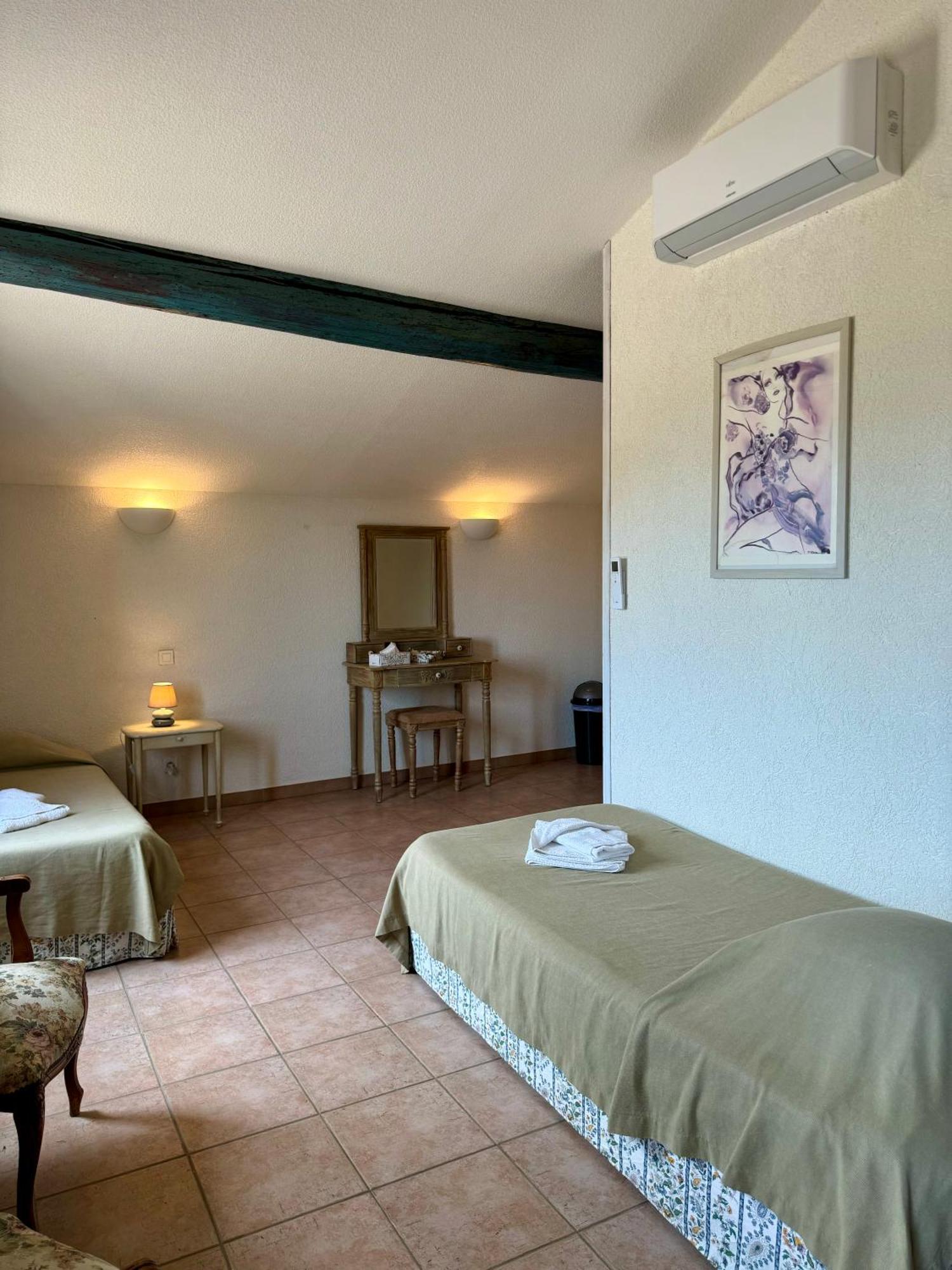 Mas Du Grand Peloux Hotel Port-Saint-Louis-du-Rhône Eksteriør billede