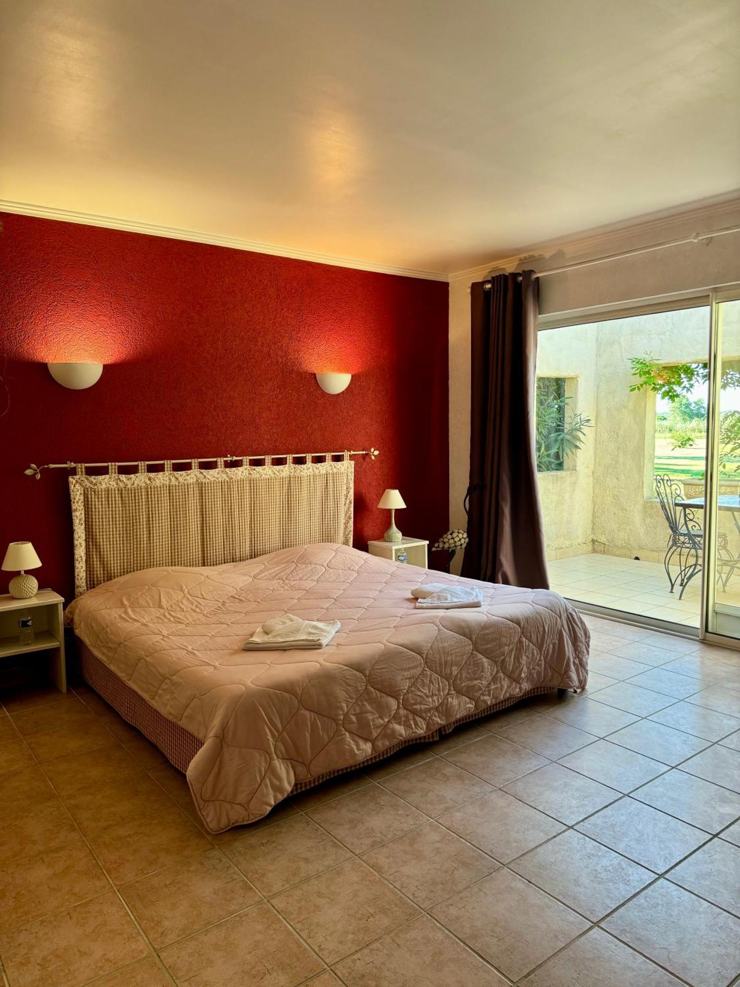 Mas Du Grand Peloux Hotel Port-Saint-Louis-du-Rhône Eksteriør billede